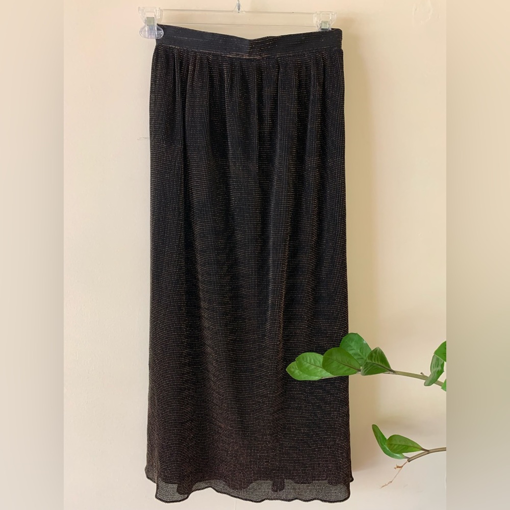 Vintage black and gold shimmer skirt midi